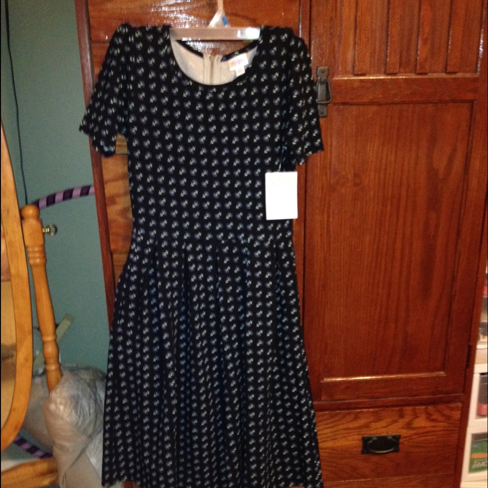 Lularoe Amelia NWT small