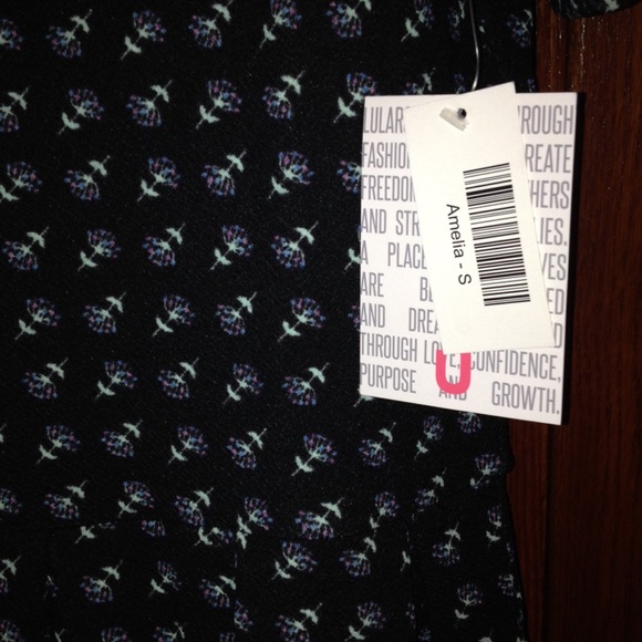 Lularoe Amelia NWT small - Picture 2 of 2