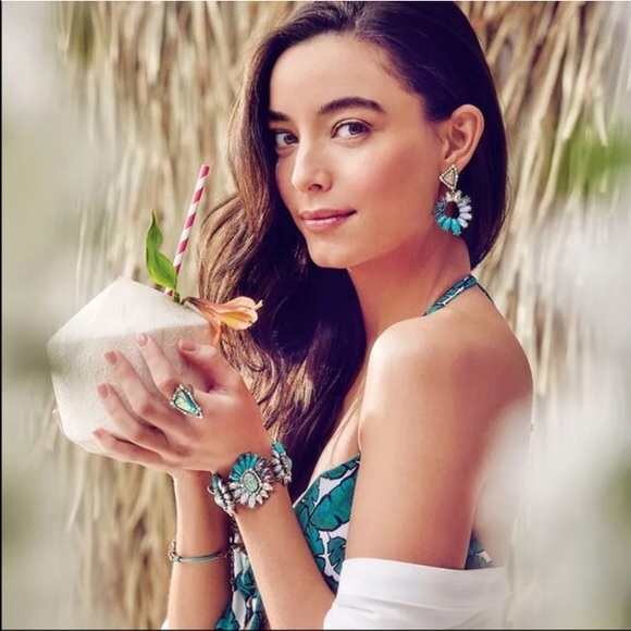 Stunning chic boutique statement ring - Picture 2 of 3