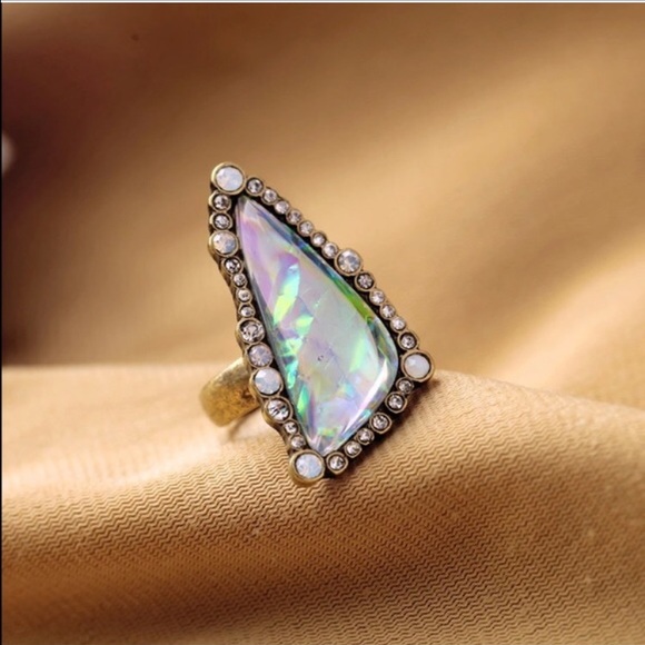 Stunning chic boutique statement ring - Picture 3 of 3