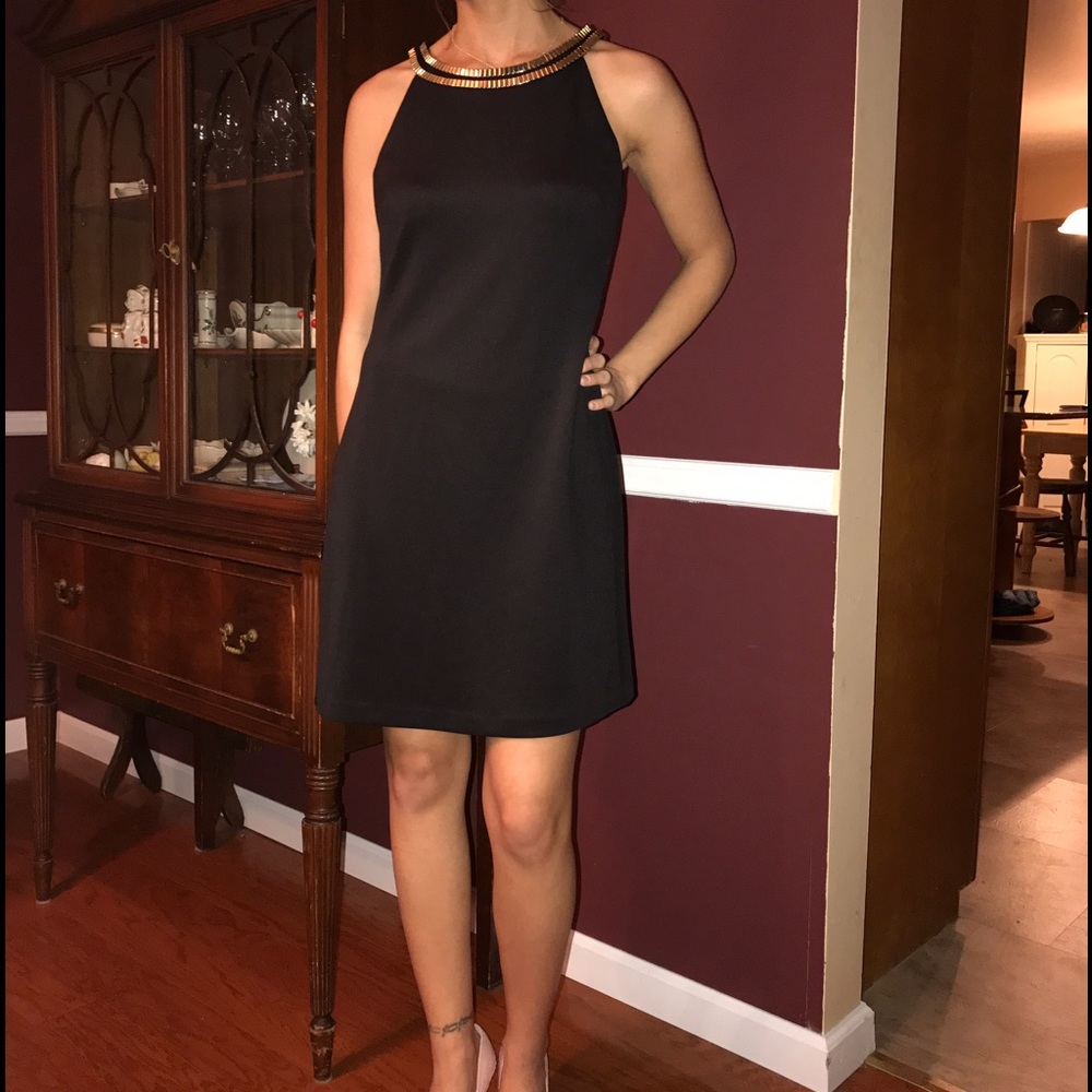 Jessica Simpson Sleeveless Black Collared Dress