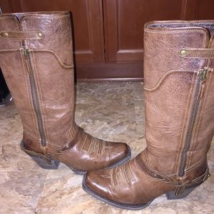 Ariat women boots size 10