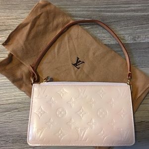 5x8 Authentic Louis Vuitton Pink Leather Purse 👛