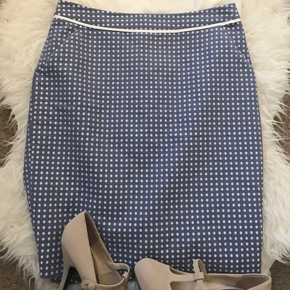 The Limited Pencil Skirt