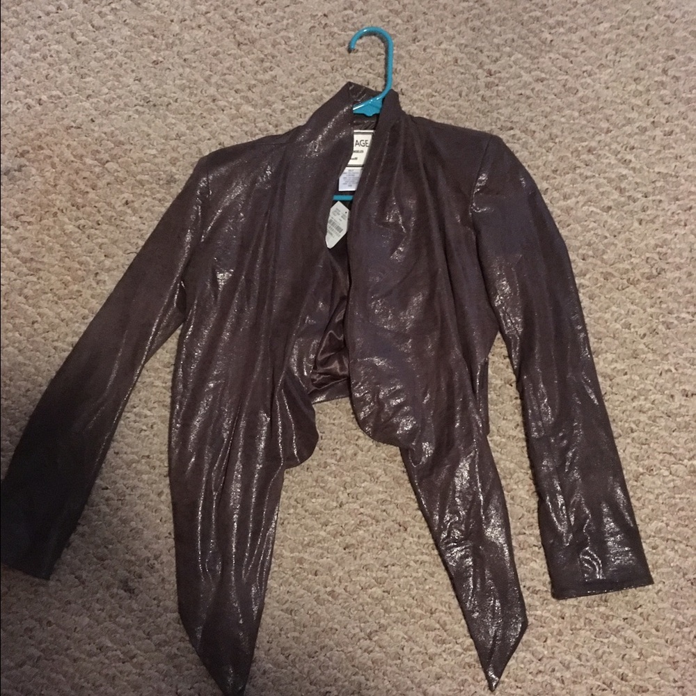 Taupe blazer from Buckle
