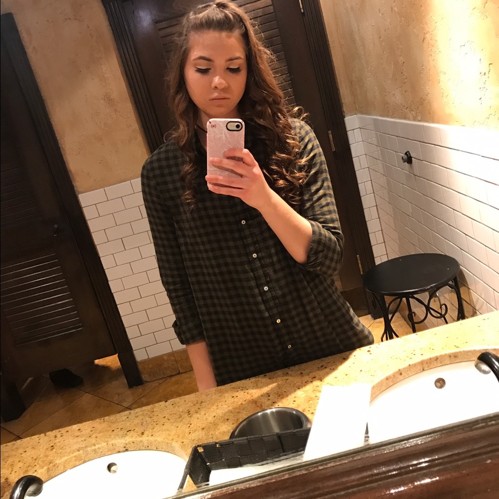 Meet your Posher, Hayley