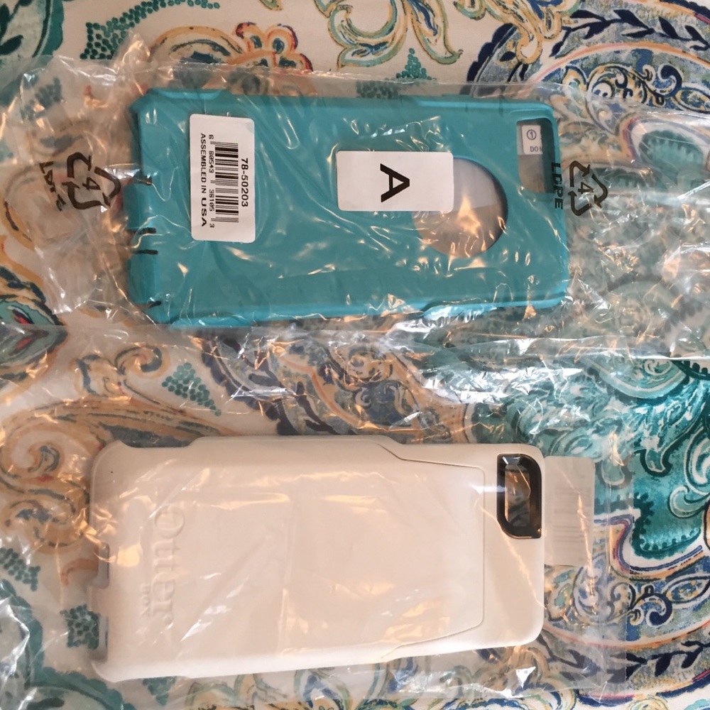 NWT IPhone 6/6s otterbox wallet case