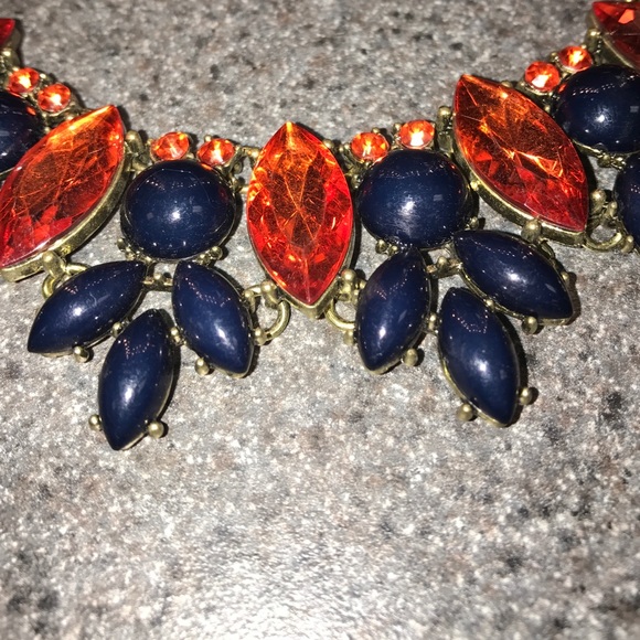 ๐๐๐NWT necklace set!!! - Picture 3 of 3