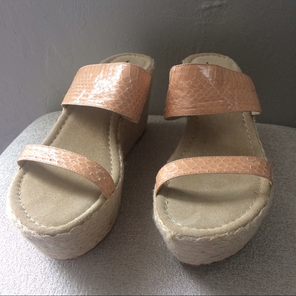 🚧SOLD🚧 NIB Elizabeth James Espadrille Wedges - Picture 3 of 5