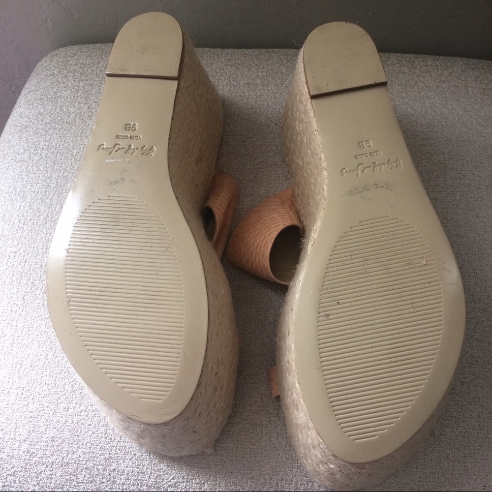 🚧SOLD🚧 NIB Elizabeth James Espadrille Wedges - Picture 5 of 5
