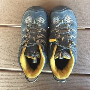 Keen kids' waterproof shoes