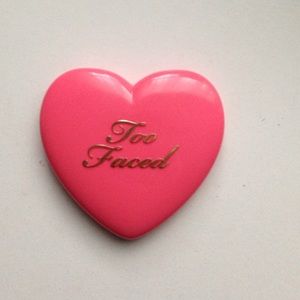 Too faced love flush blush in how deep is your ❤