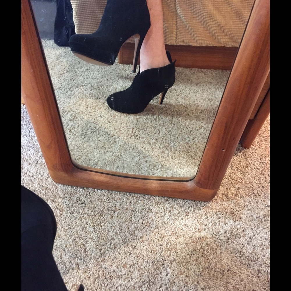 Alexandre Birman Black Suede Booties