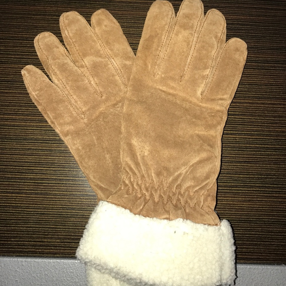 Suede gloves