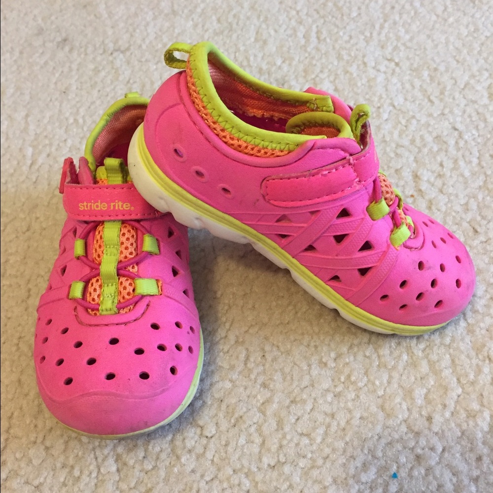 Waterproof sneakers