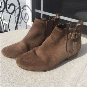 White Mountain Genuine Suede Chelsea Booties, 6.5
