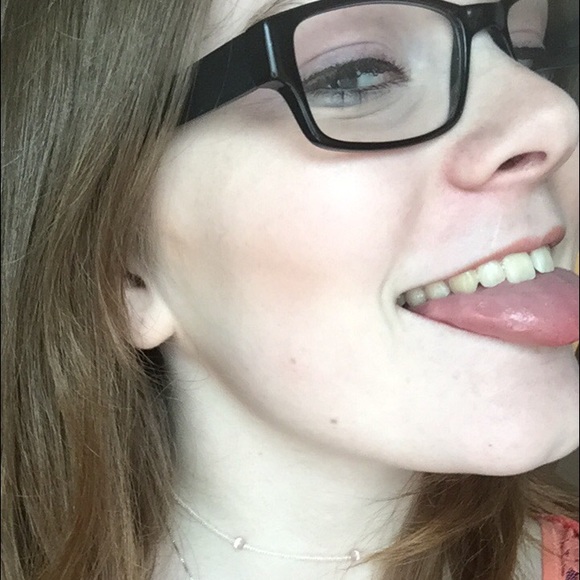 Meet your Posher, Ivy-sue - Picture 1 of 1