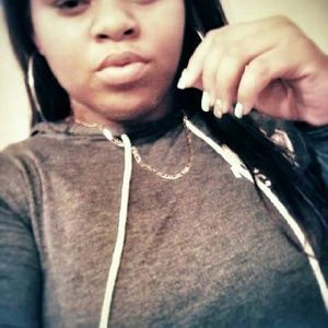 Meet your Posher, Charlotte