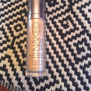 Naked weightless ultra liquid foundation.