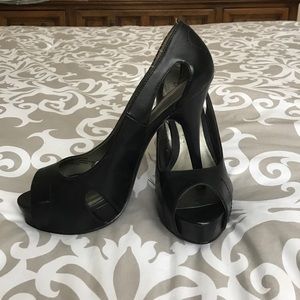 Black Guess Heals