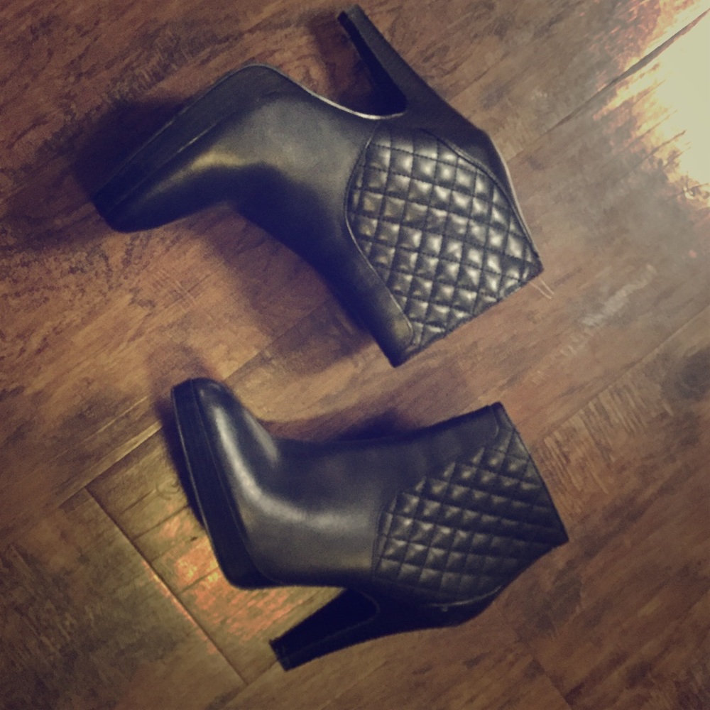 Quilted Ankle boots