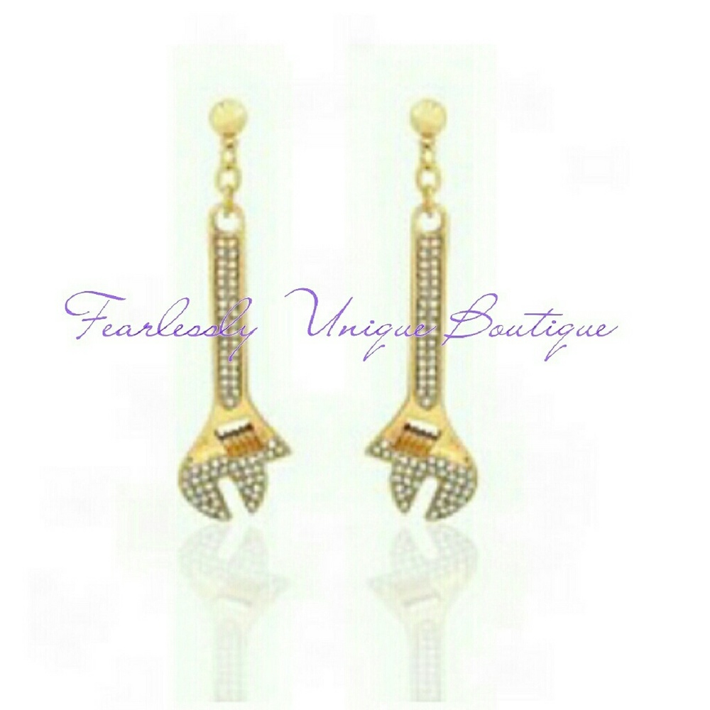 Earrings sold out