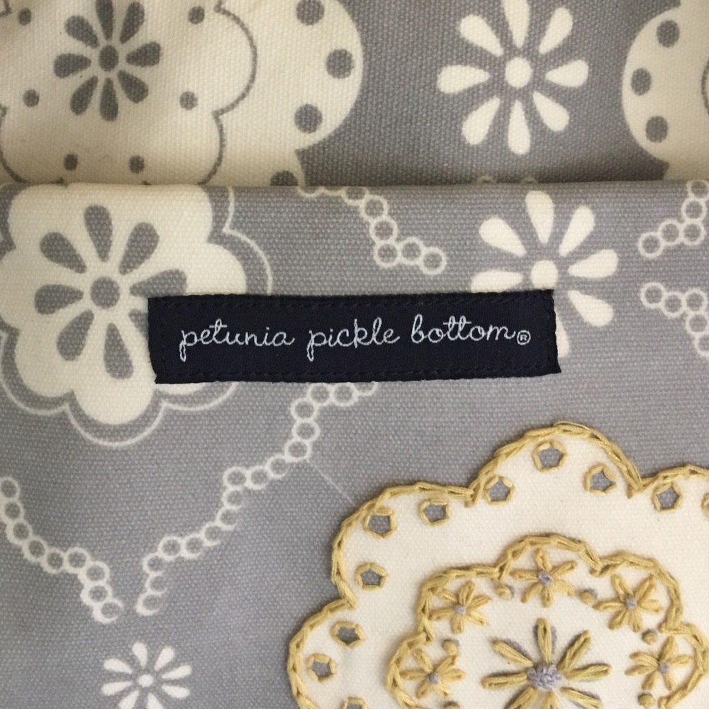 Petunia pickle bottom- purse/diaper bag - Picture 3 of 3