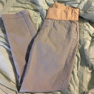 Gray Gap maternity crop khaki