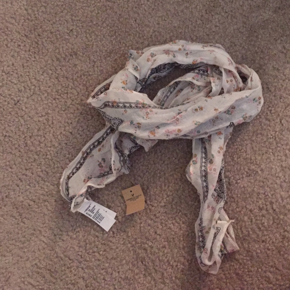 Trendy neck scarf multi use