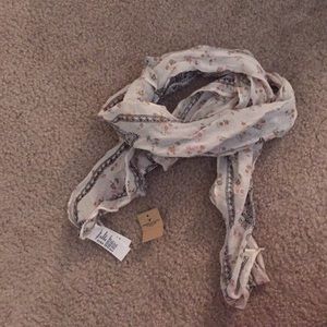 Trendy neck scarf multi use