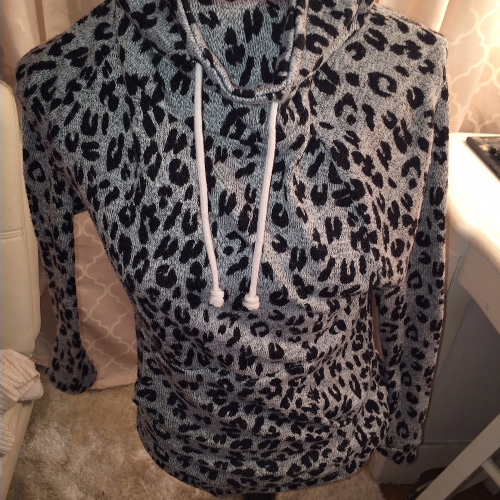 Leopard sweater