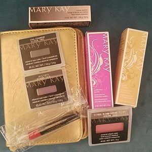 Mary Kay Makeup Lot Out of business
