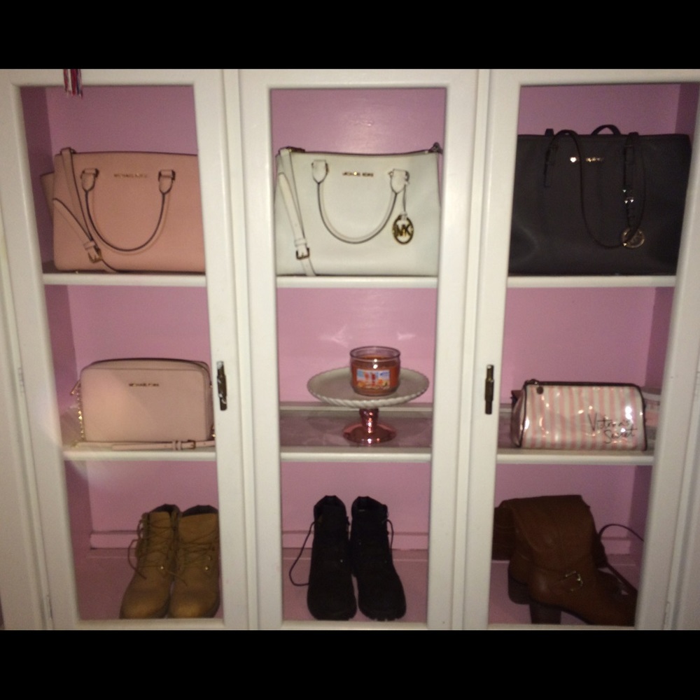 Showing my Michael kors collection :)