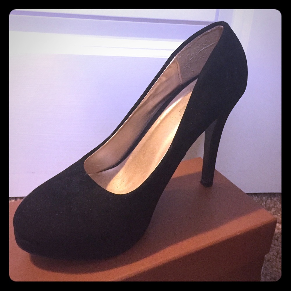 Black heels