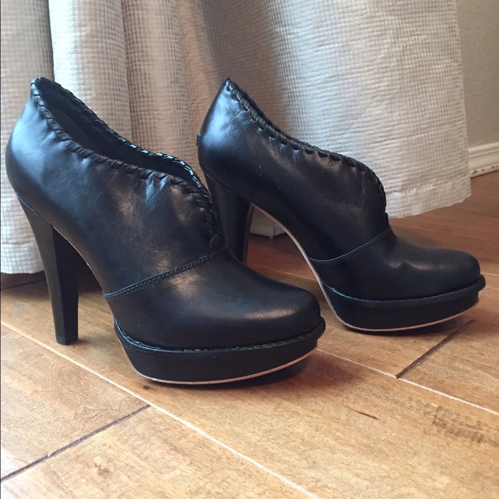 Women's Ugg Booties