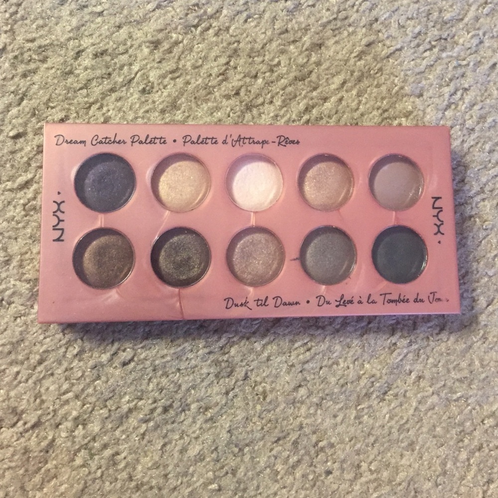 NYX Dream Catcher eyeshadow palette