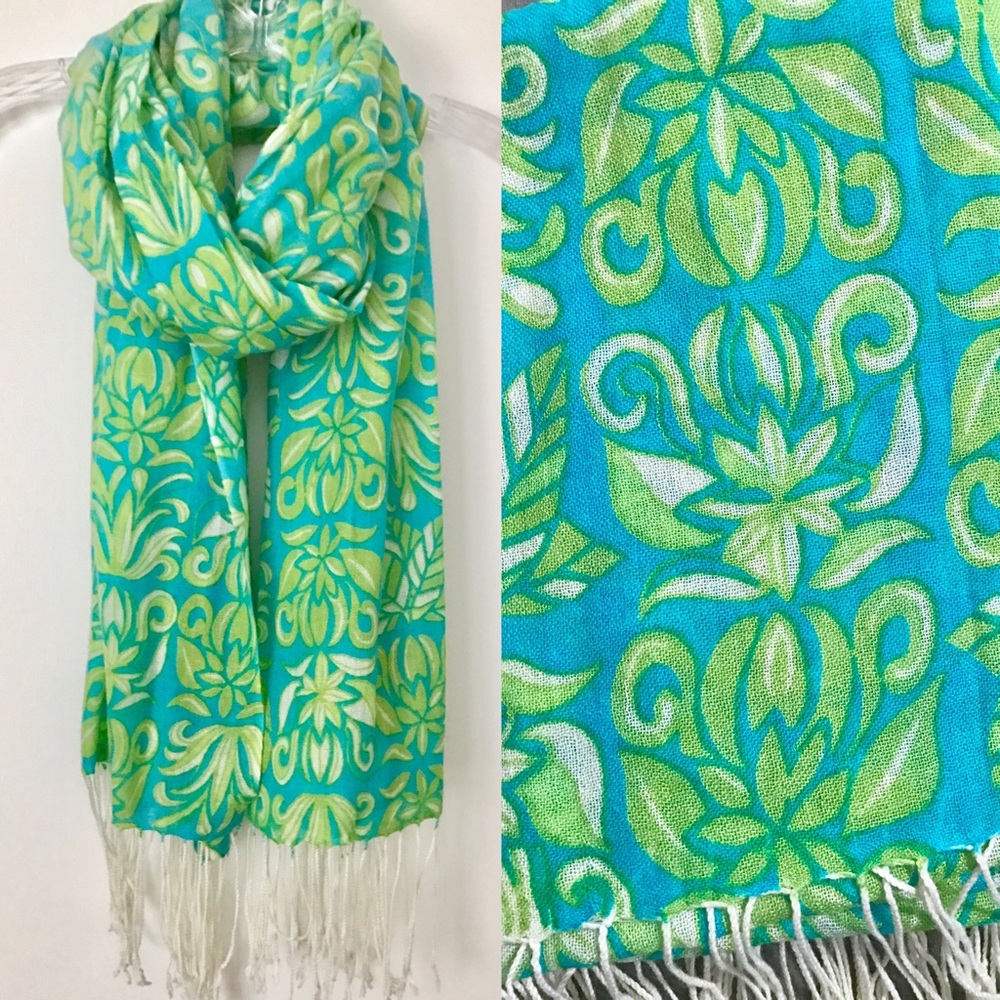 EUC Lilly Pulitzer Murfee Scarf