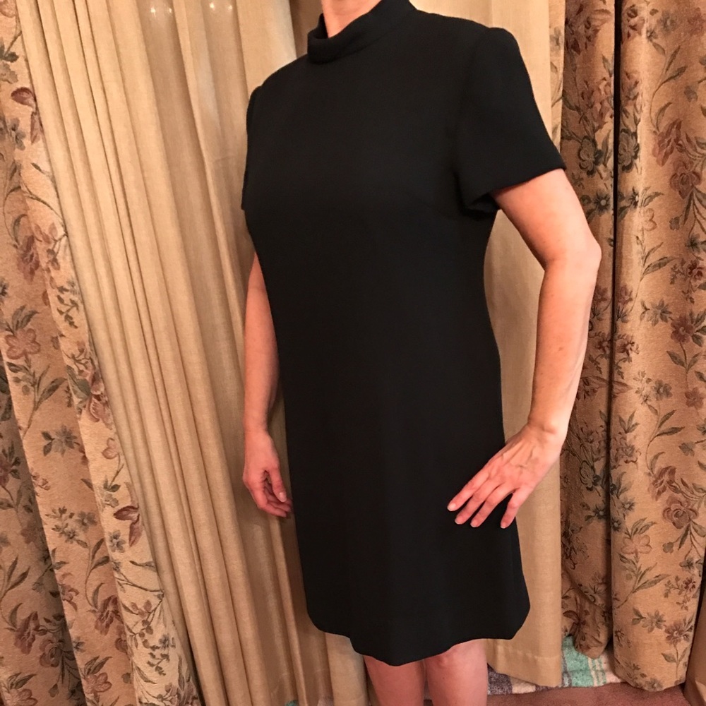 Donna Rocco Black Short sleeve High Neck Dresses