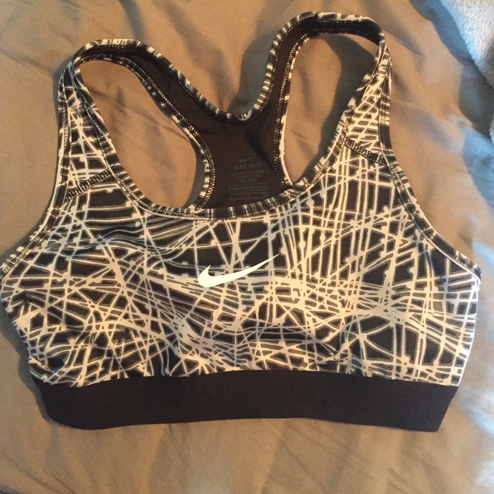 Sports bra
