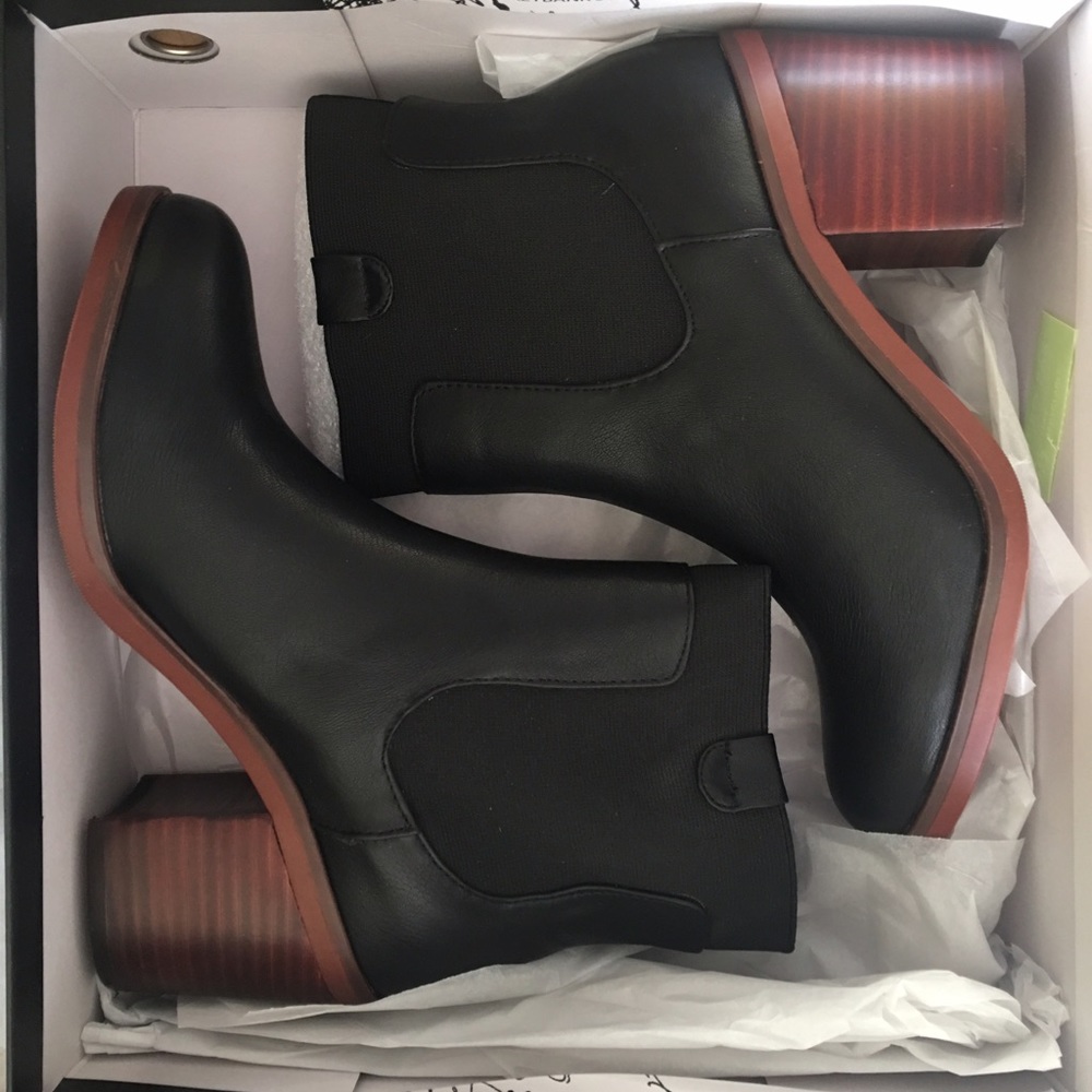 Black Ankle Boots Brown Heel Kensie Size 8.5