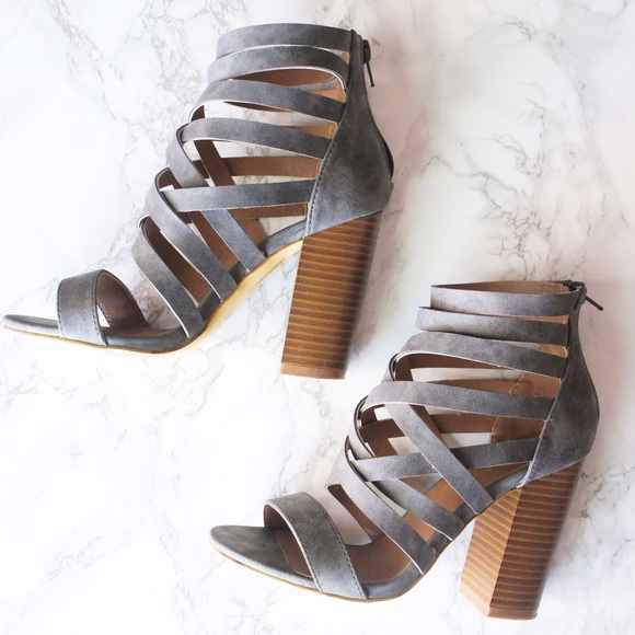 Heels - Picture 2 of 2