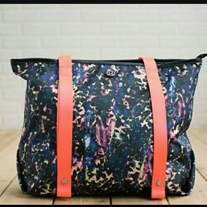 New condition Lululemon summer lovin tote