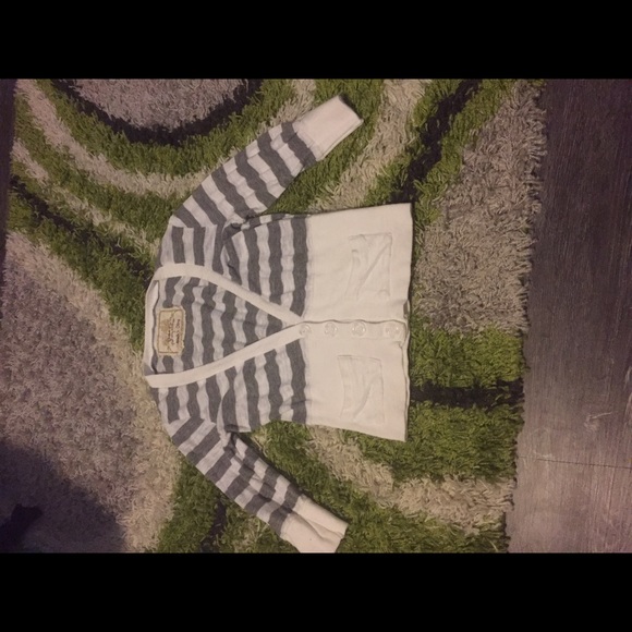 Cute grey and white button up cardigan - Picture 1 of 2