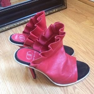 Kelsi dagger Flare Slipper Heel