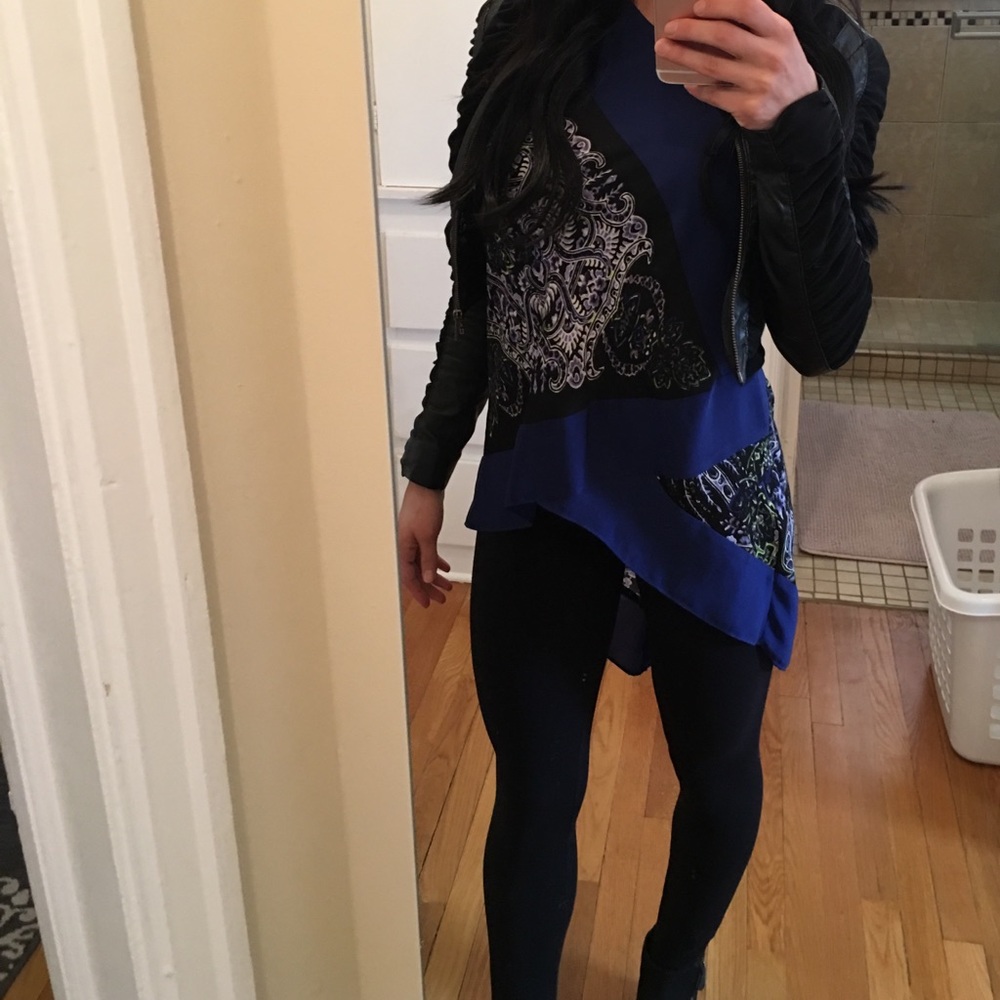 ‼️BCBG Maxazria tunic top!