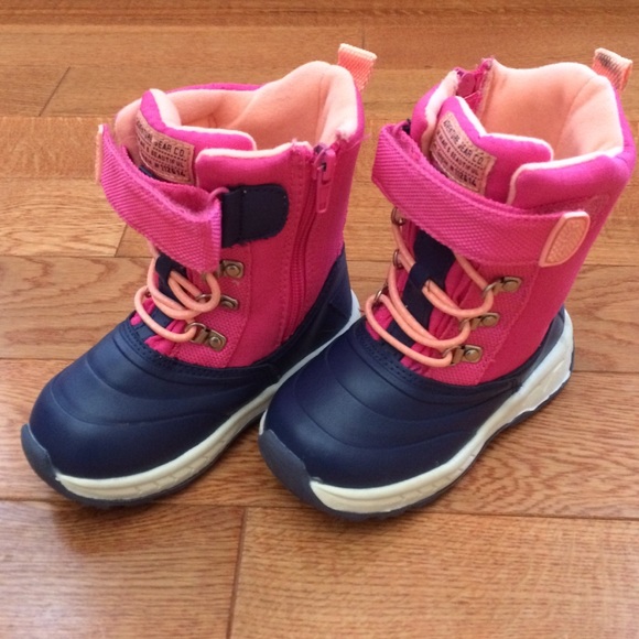 Carter's Other - Carter's Snow Boots!