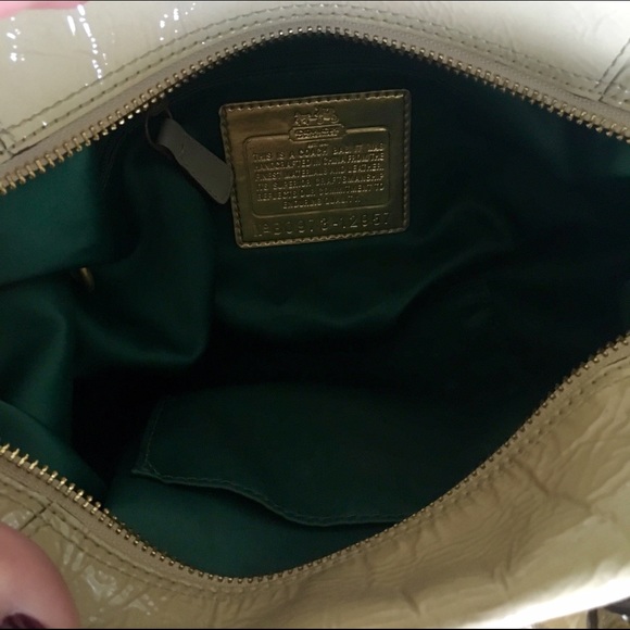 Coach Patent Sabrina satchel - Picture 4 of 4