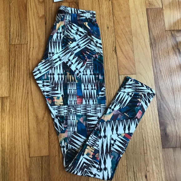 Material Girl Pants - 5/$25 NWT Material Girl Printed Leggings