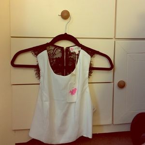 L'atiste White Lace Crop Top NWT