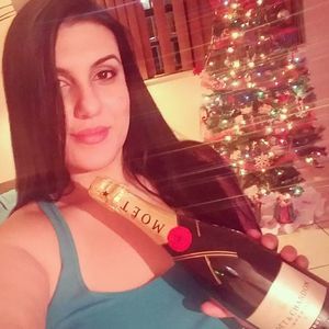 Meet your Posher, Vanessa